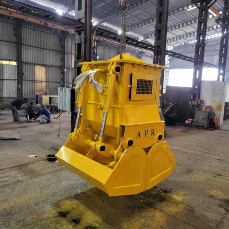 Electro Hydraulic Clamshell Grabs