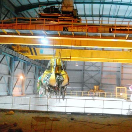 How Grab Cranes Handle Million Tons of Waste Everyday