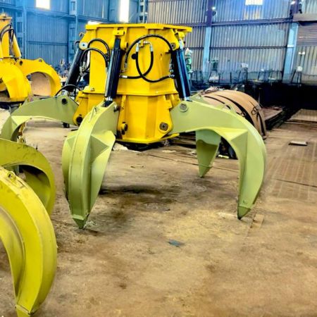 Reliance Industries, Mumbai_ High-precision Electro-Hydraulic Grabs